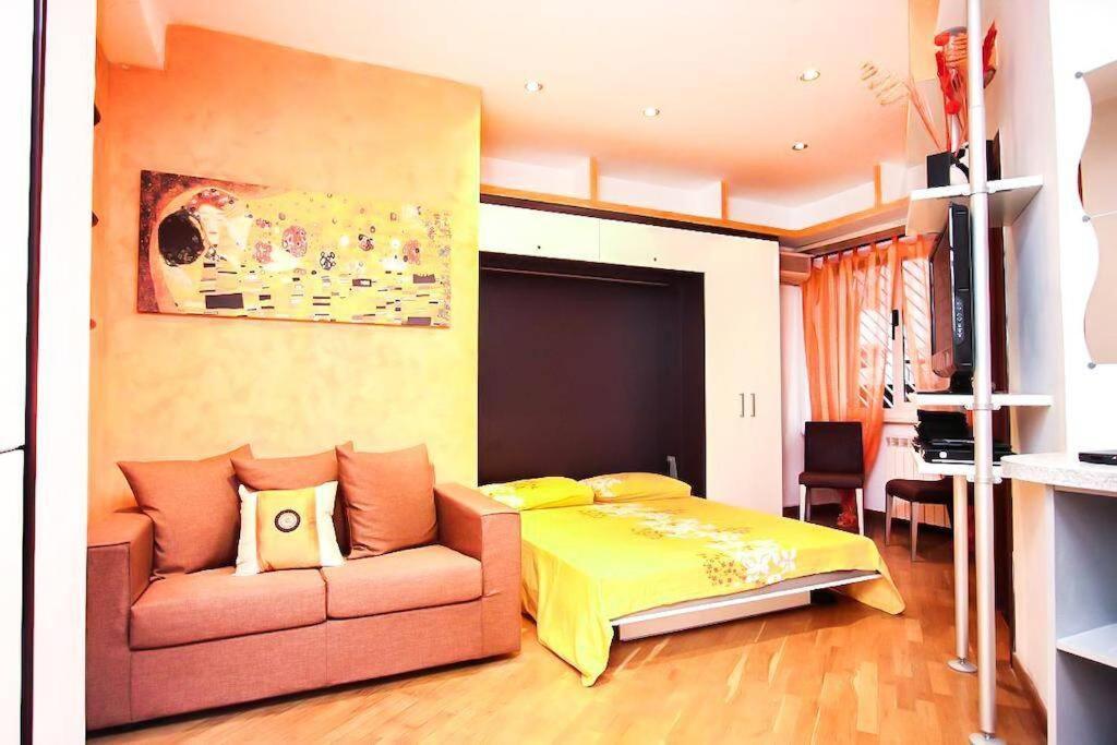 Petite Home In Rome Buitenkant foto